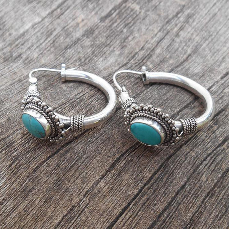 Boucles d'oreilles élégantes avec turquoise