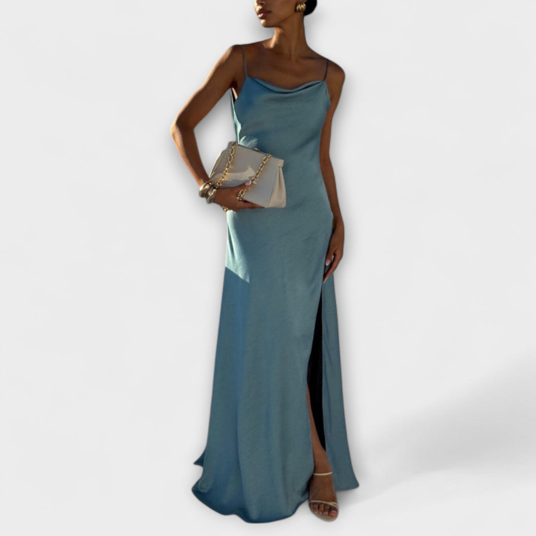 Hallie - Robe maxi élégante en satin avec haute fente
