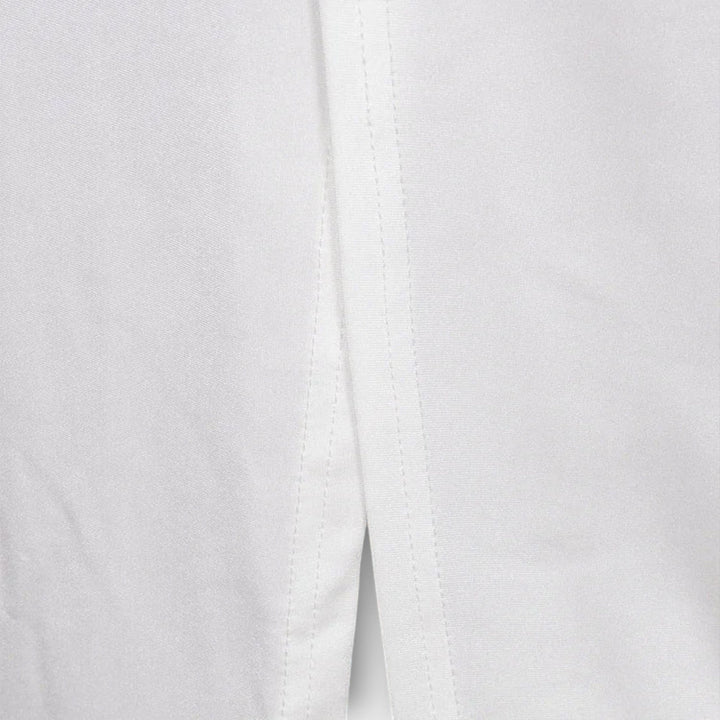 Selah - T-shirt blanc à manches longues avec taille cintrée et accents de pierres brillantes