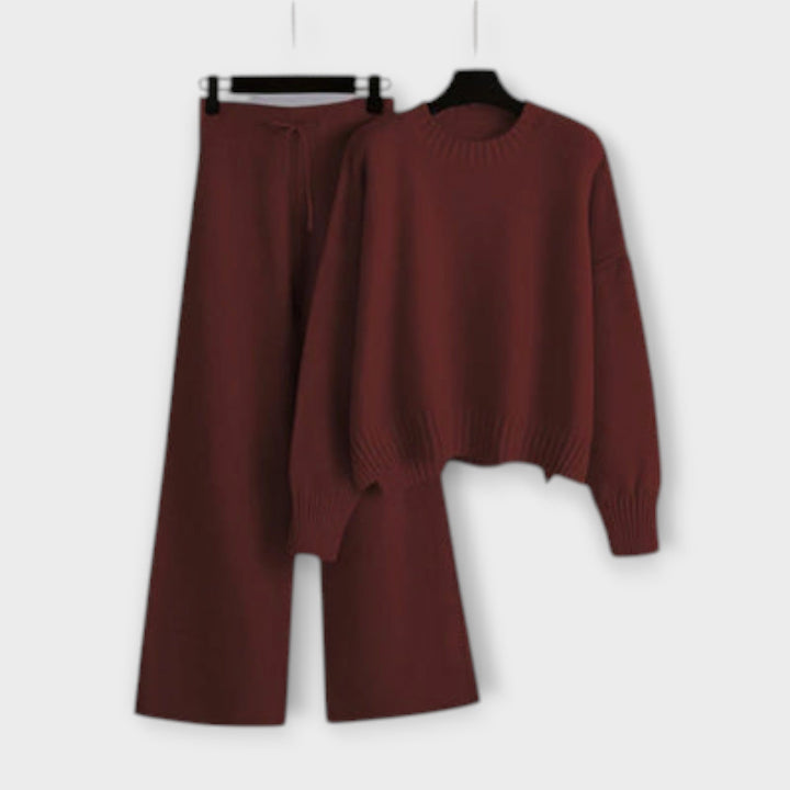 Ljuboslava - Ensemble élégant avec broderie pour occasions spéciales