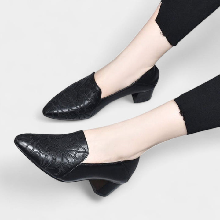 Olene – Chaussures avec broderie