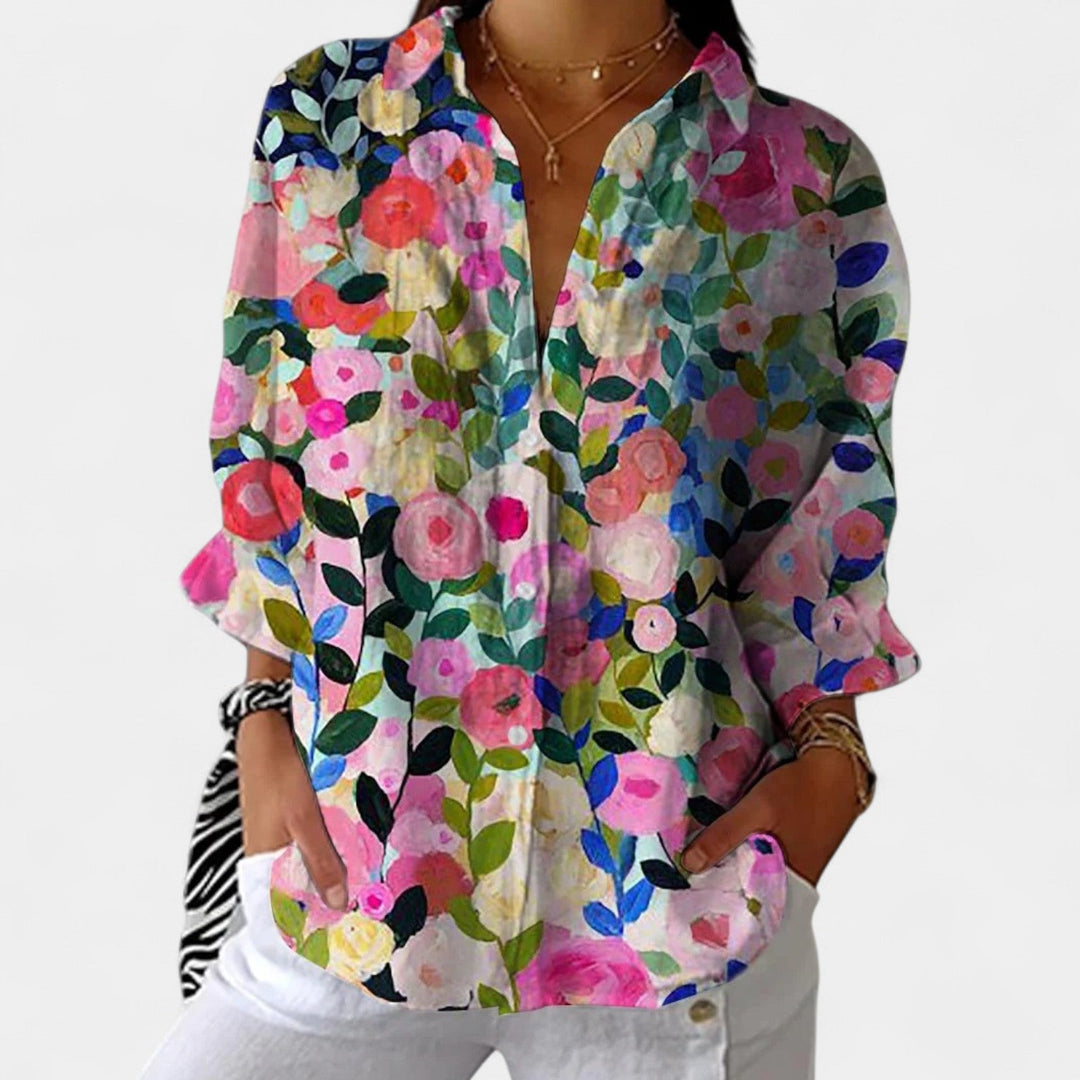 Nika – Blouse d'été avec imprimé vibrant